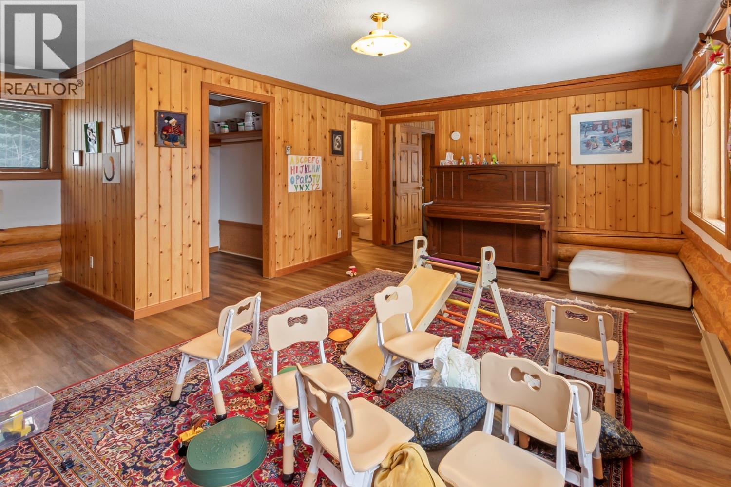 1084 Simmons Road, Creston, British Columbia  V0B 1G7 - Photo 15 - 10372588