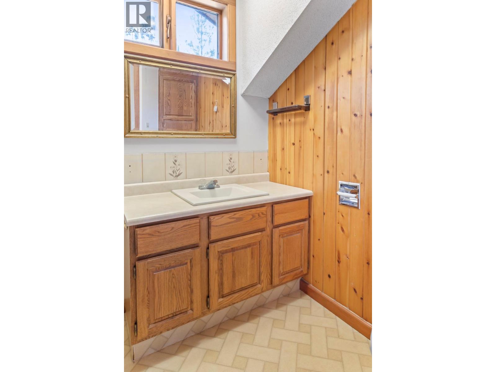 1084 Simmons Road, Creston, British Columbia  V0B 1G7 - Photo 23 - 10372588