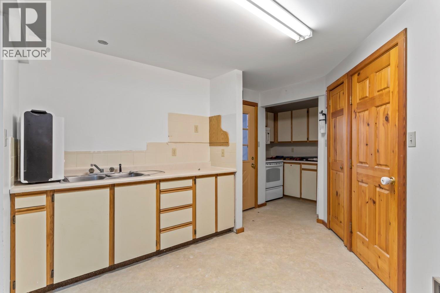 1084 Simmons Road, Creston, British Columbia  V0B 1G7 - Photo 25 - 10372588