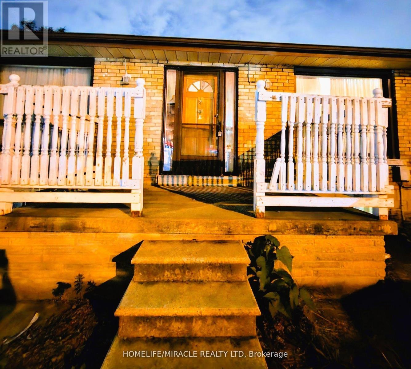 BSMT ROOM -2 - 898 KENNEDY ROAD, Toronto, Ontario