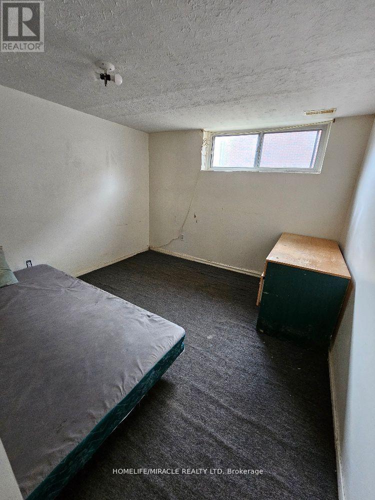 Bsmt Room -2 - 898 Kennedy Road, Toronto, Ontario  M1K 2E8 - Photo 6 - E12704530