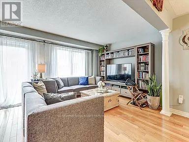 52 Jeremiah Lane, Toronto, Ontario  M1J 0A4 - Photo 7 - E12704598