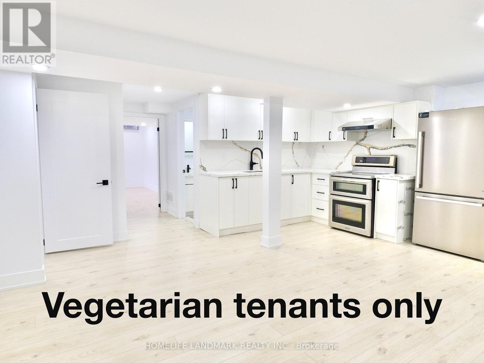 19 RICE DRIVE, Whitby, Ontario