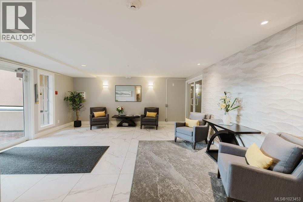 401 1085 Tillicum Rd, Esquimalt, British Columbia  V9A 7M3 - Photo 6 - 1023453