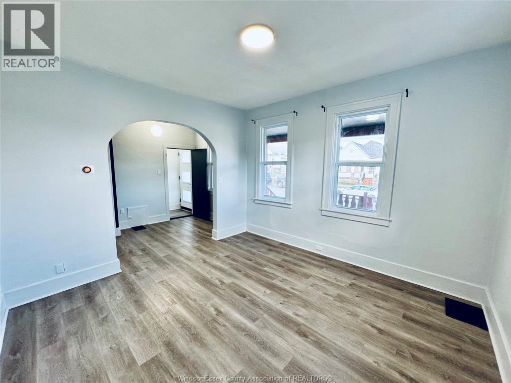 531 Langlois, Windsor, Ontario  N9A 2G3 - Photo 7 - 26001334