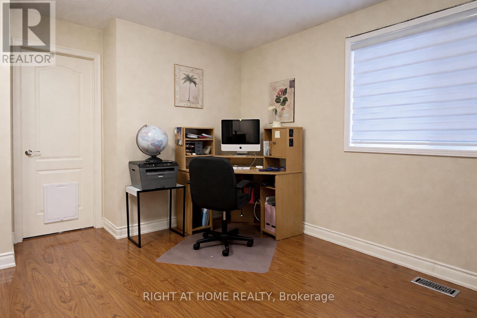 4 Forest Run Boulevard, Vaughan, Ontario  L4K 5J8 - Photo 12 - N12704588