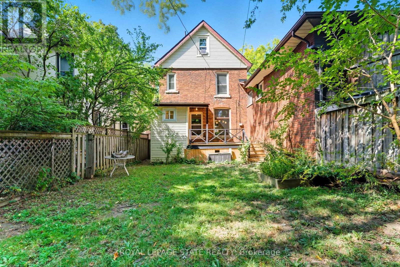 13 Bruce Street, Hamilton, Ontario  L8P 3M5 - Photo 32 - X12413154