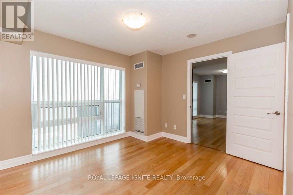 2105 - 215 Queen Street E, Brampton, Ontario  L6W 0A9 - Photo 10 - W12704542