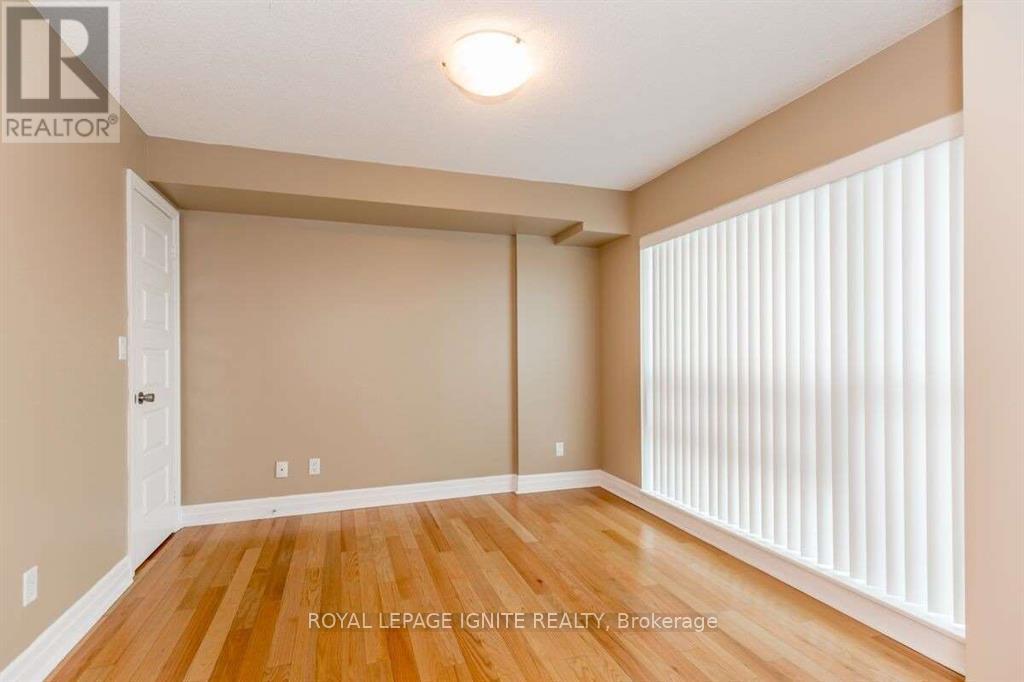 2105 - 215 Queen Street E, Brampton, Ontario  L6W 0A9 - Photo 11 - W12704542