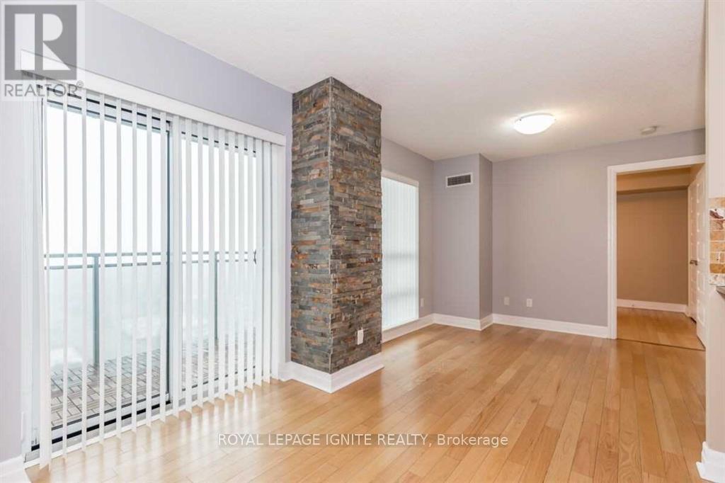 2105 - 215 Queen Street E, Brampton, Ontario  L6W 0A9 - Photo 9 - W12704542