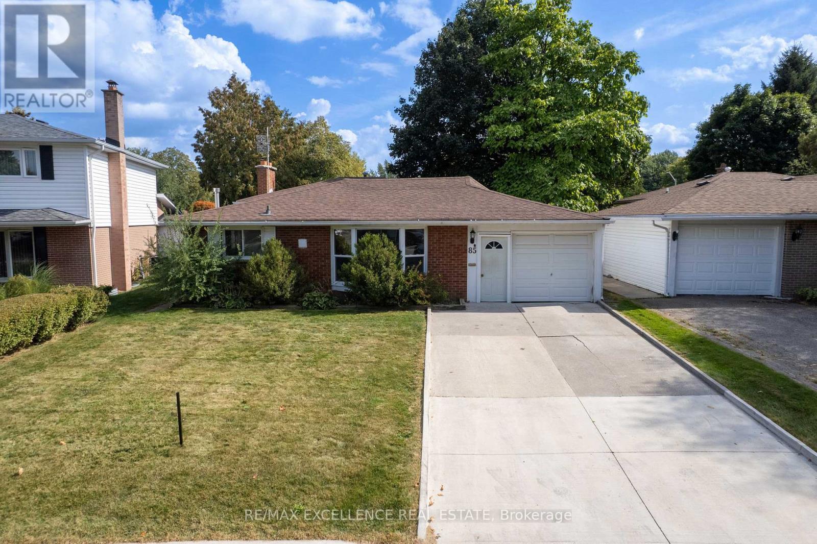 85 Watson Crescent, Brampton, Ontario  L6W 1E5 - Photo 2 - W12704544