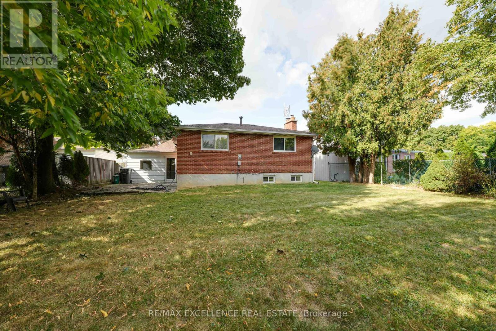 85 Watson Crescent, Brampton, Ontario  L6W 1E5 - Photo 28 - W12704544