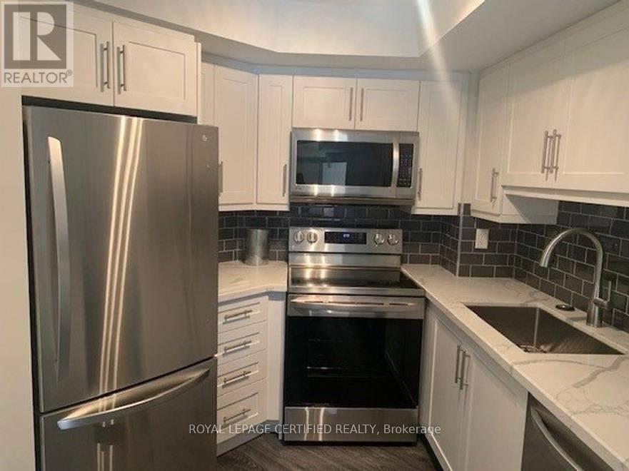 1430 - 3888 Duke Of York Boulevard, Mississauga, Ontario  L5B 4P5 - Photo 11 - W12704574