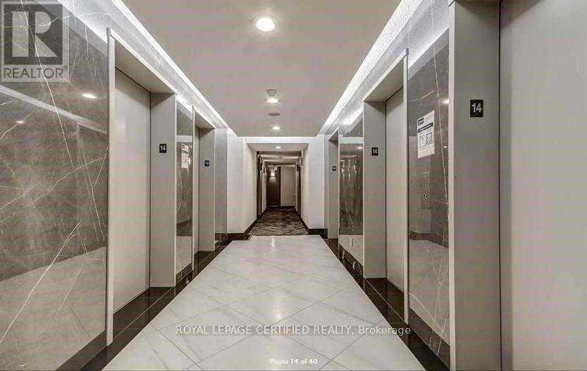 1430 - 3888 Duke Of York Boulevard, Mississauga, Ontario  L5B 4P5 - Photo 4 - W12704574