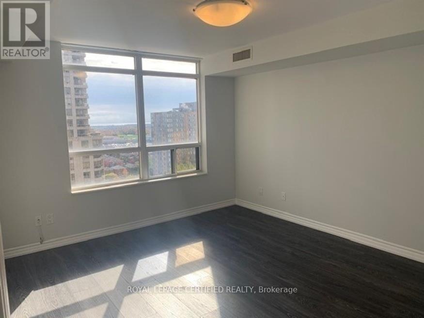 1430 - 3888 Duke Of York Boulevard, Mississauga, Ontario  L5B 4P5 - Photo 8 - W12704574