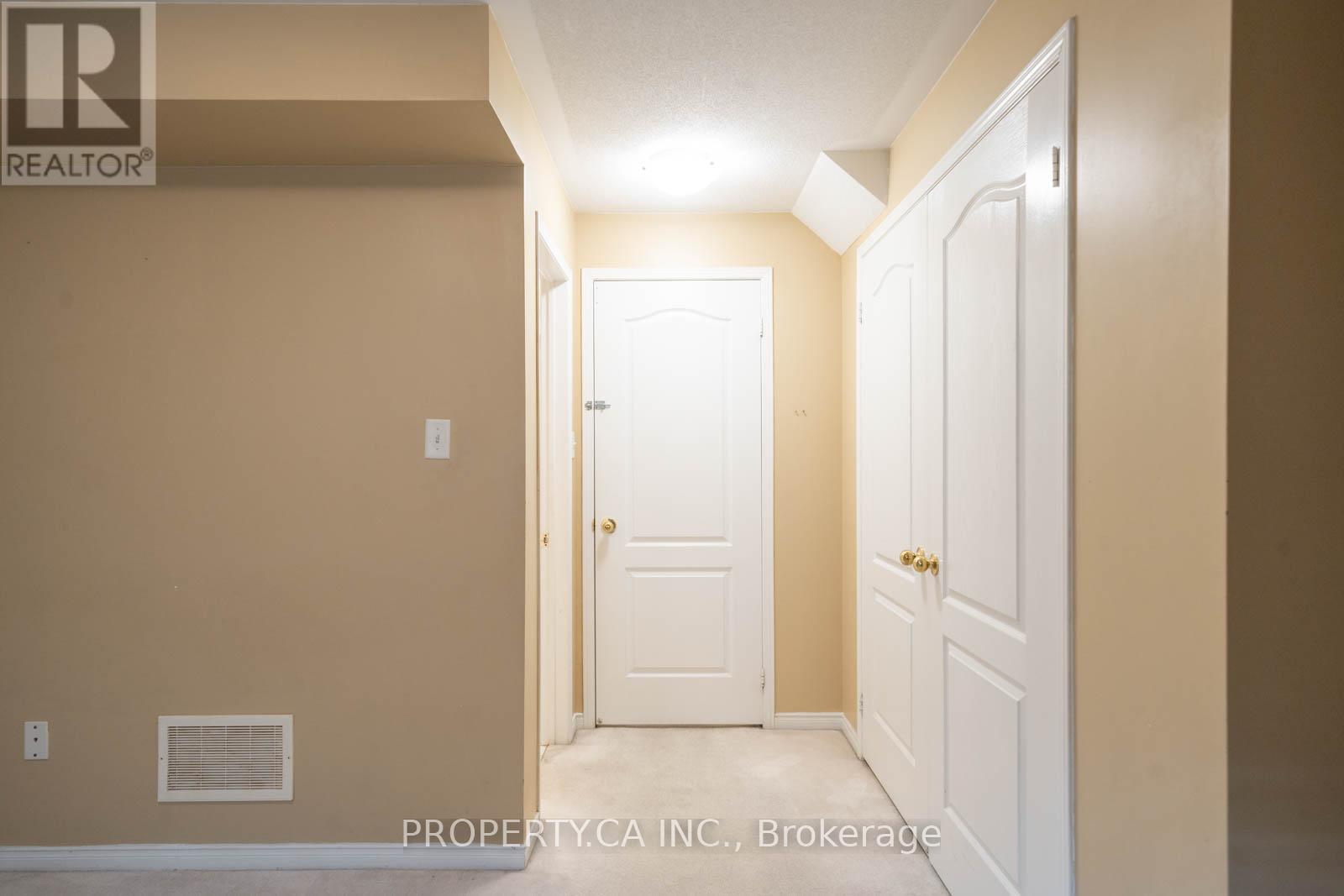 71 - 3250 Bentley Drive, Mississauga, Ontario  L5M 0P7 - Photo 9 - W12704610