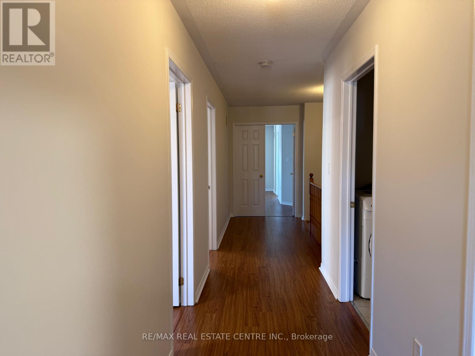 478 Huntington Ridge Drive, Mississauga, Ontario  L5R 0A9 - Photo 18 - W12704612