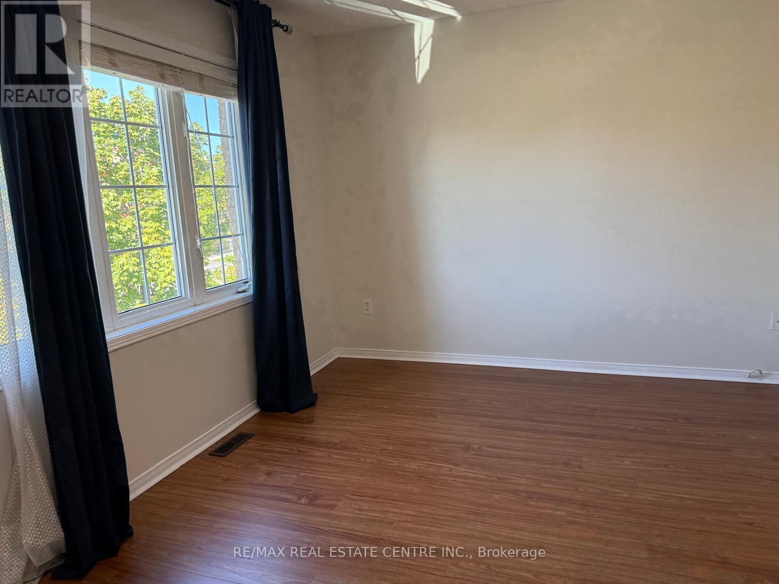 478 Huntington Ridge Drive, Mississauga, Ontario  L5R 0A9 - Photo 20 - W12704612