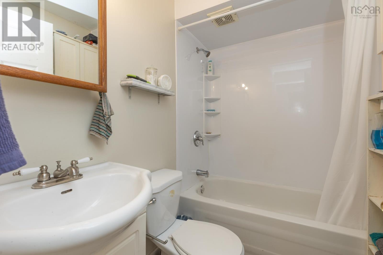 4 Market Street, Yarmouth, Nova Scotia  B5A 4R5 - Photo 43 - 202521347