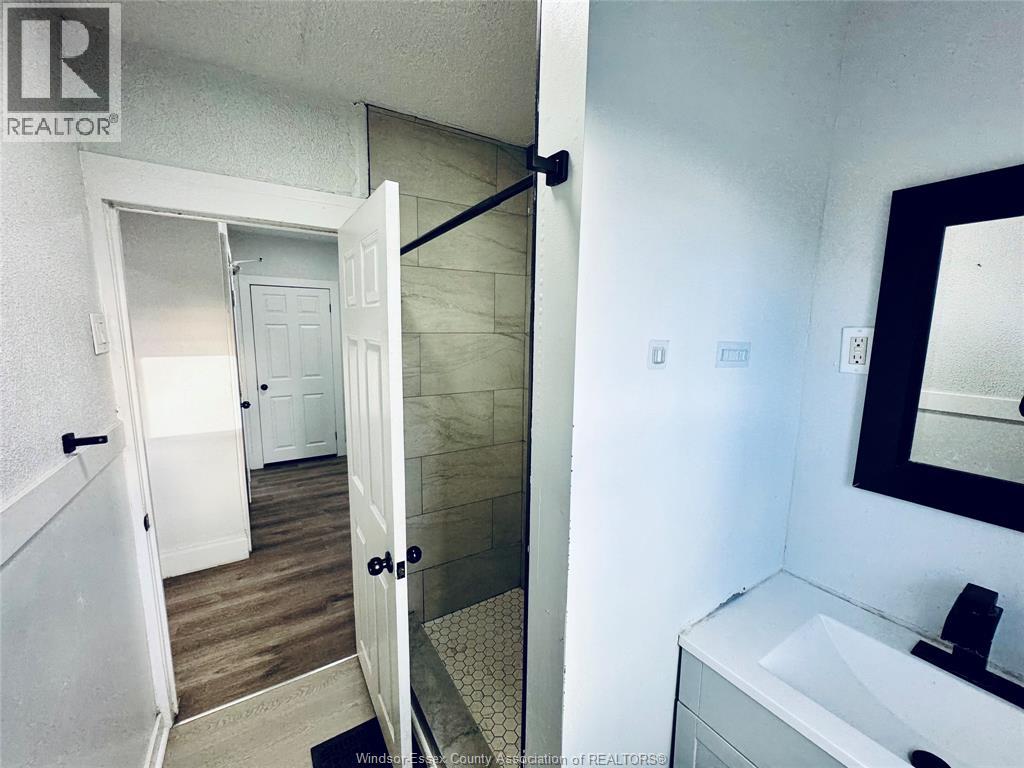 531 Langlois Avenue, Windsor, Ontario  N9A 2G3 - Photo 35 - 26001335