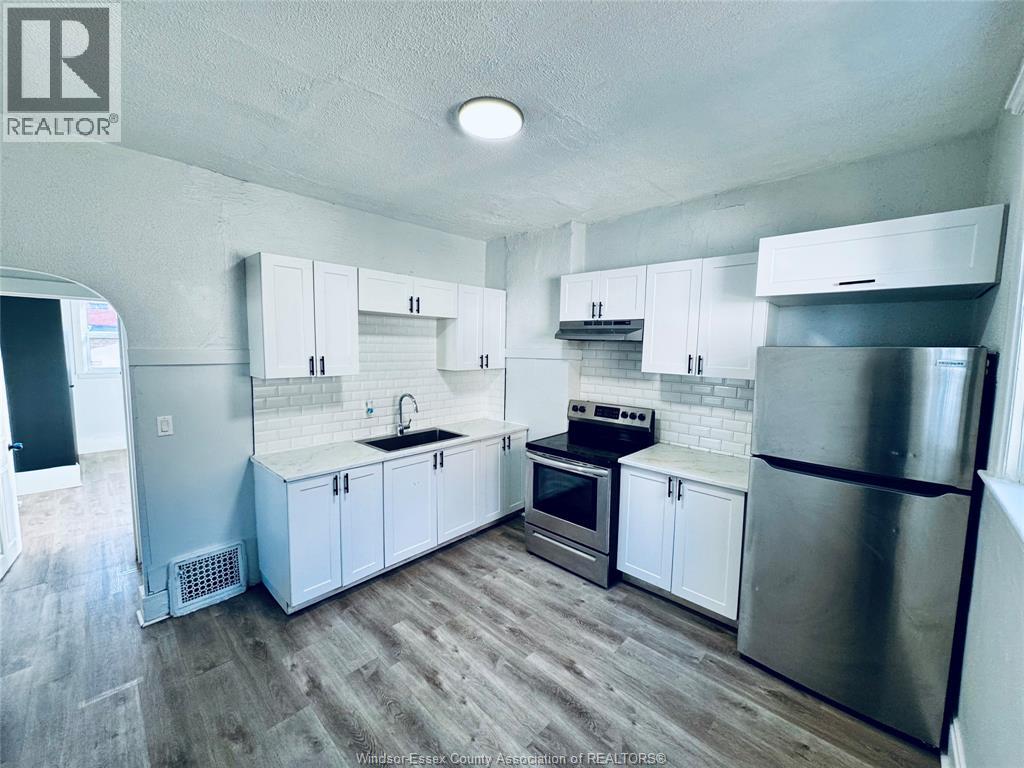 531 Langlois Avenue, Windsor, Ontario  N9A 2G3 - Photo 11 - 26001335