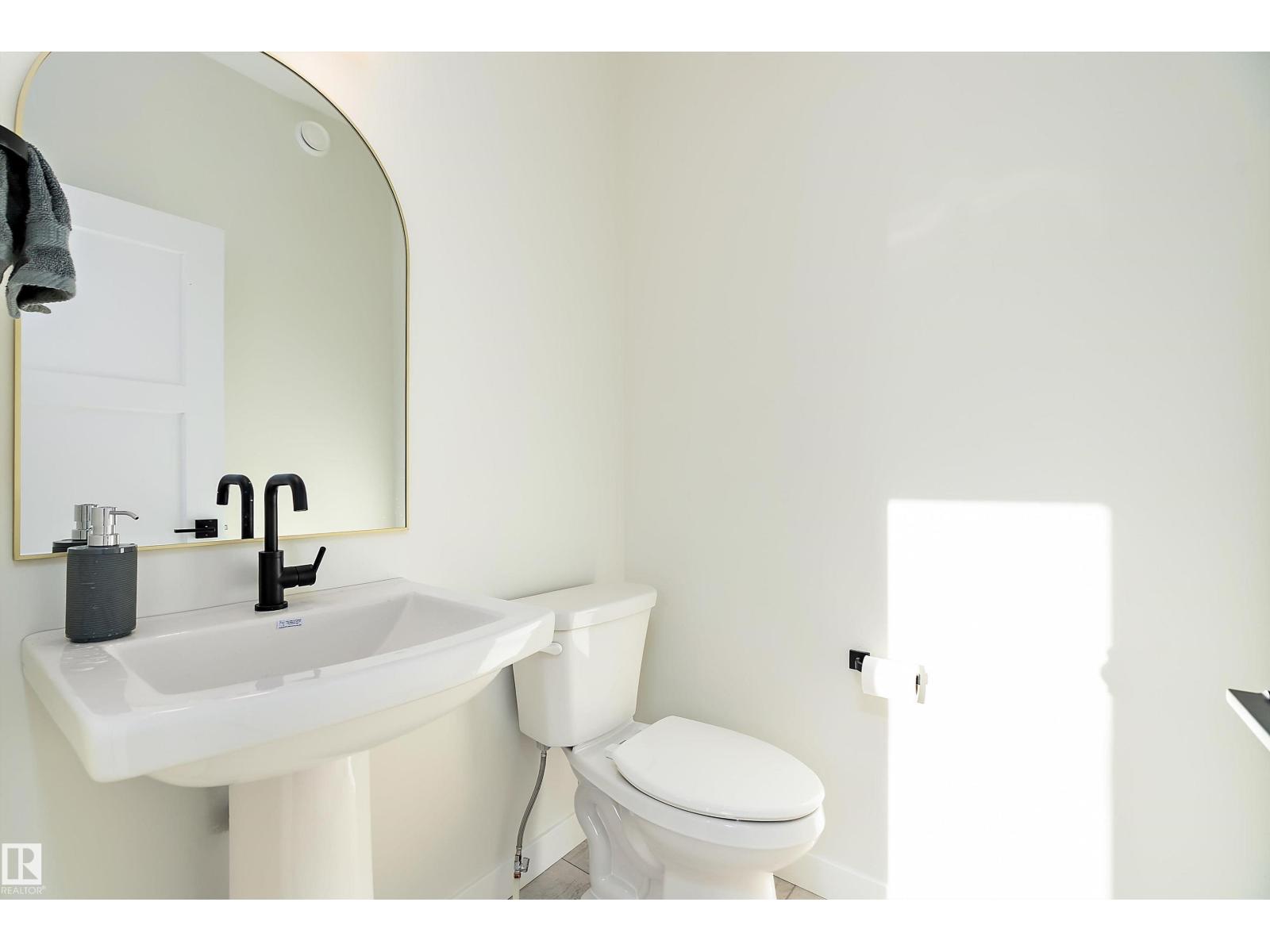 7509 Rowland Rd Nw, Edmonton, Alberta  T6A 3W4 - Photo 17 - E4470159