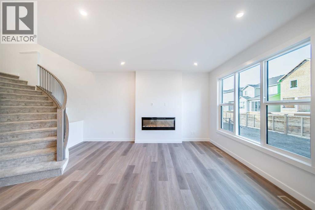 73 Royston Grove Nw, Calgary, Alberta  T3L 0M3 - Photo 14 - A2268758