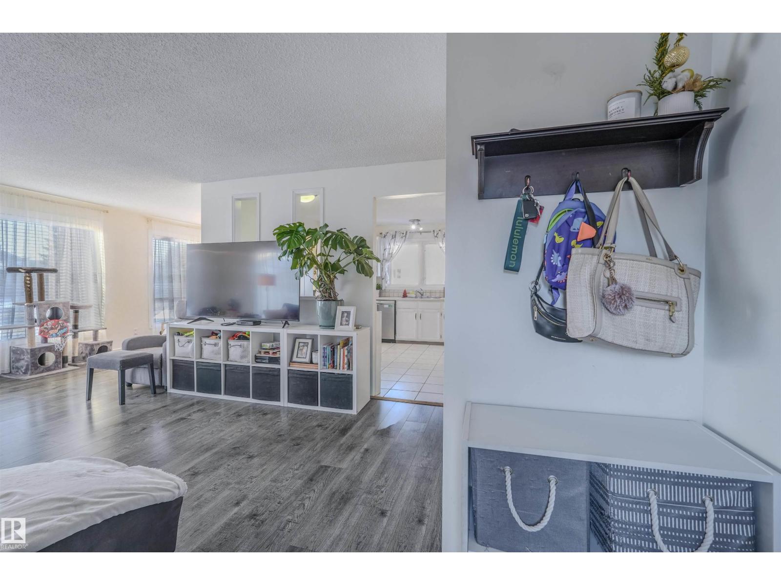 12403 156 Av Nw, Edmonton, Alberta  T5X 2X4 - Photo 6 - E4470311