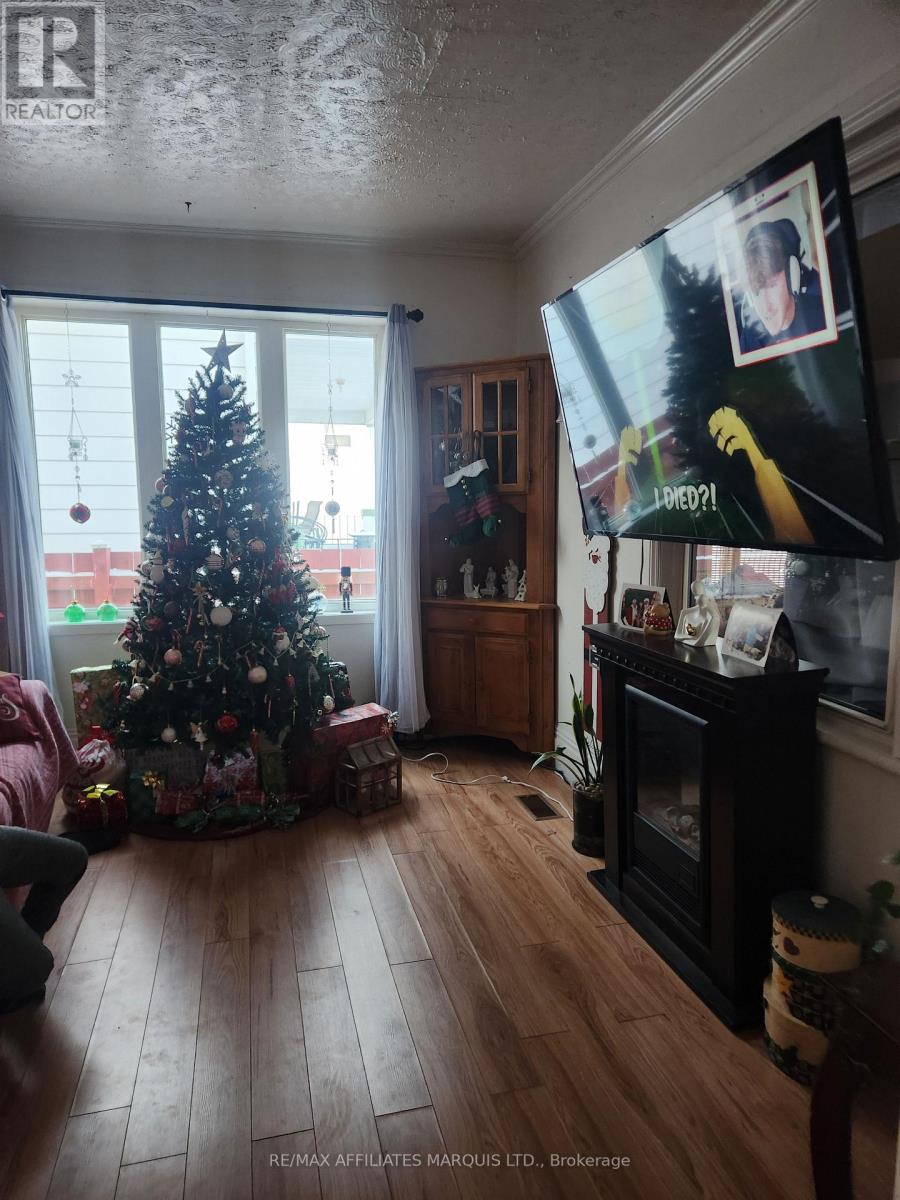 39 Duncan Street, Cornwall, Ontario  K6H 1H4 - Photo 2 - X12704630