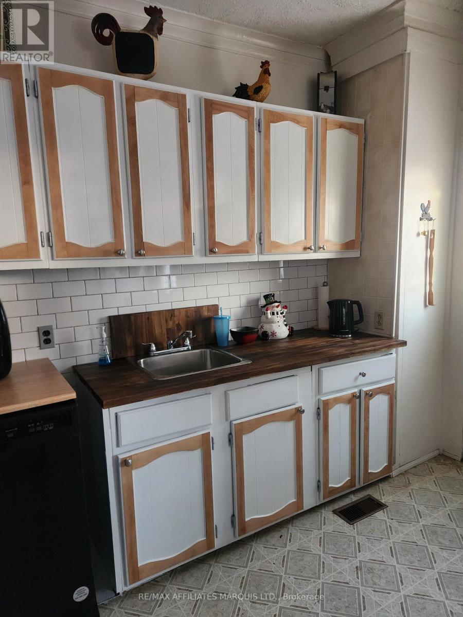 39 Duncan Street, Cornwall, Ontario  K6H 1H4 - Photo 3 - X12704630