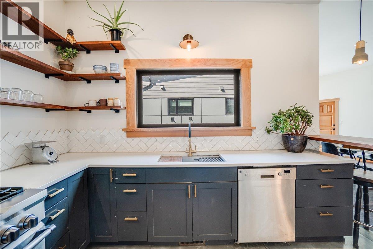 922 Front Street, Nelson, British Columbia  V1L 4C2 - Photo 24 - 10373046