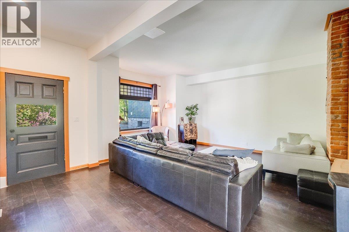 922 Front Street, Nelson, British Columbia  V1L 4C2 - Photo 35 - 10373046