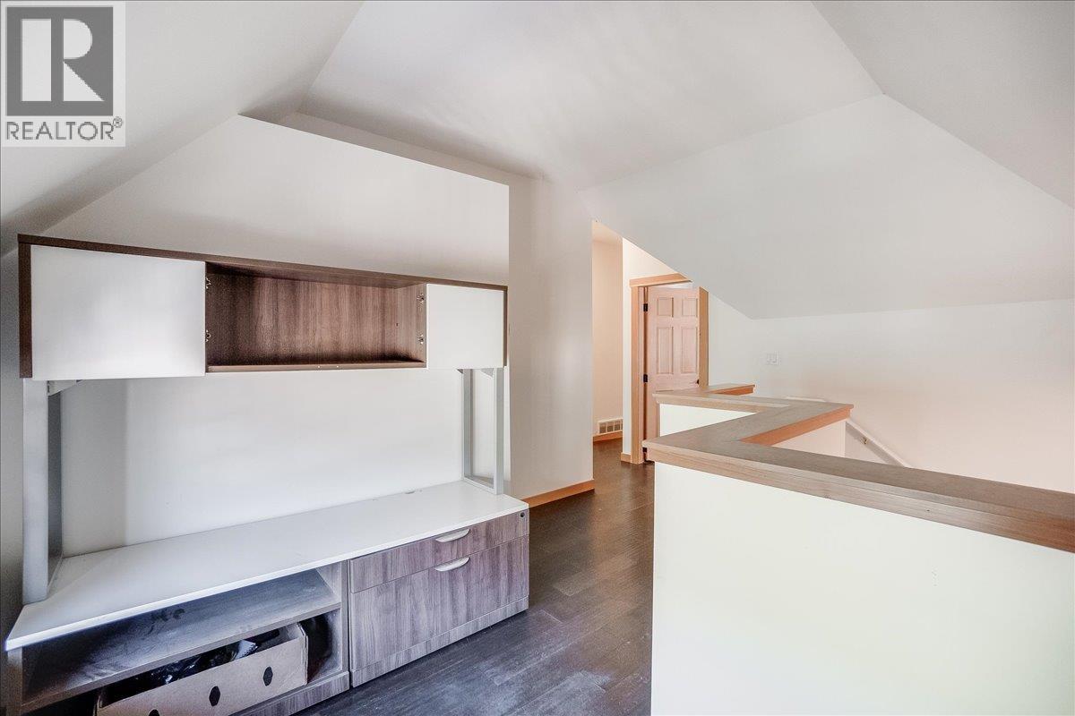 922 Front Street, Nelson, British Columbia  V1L 4C2 - Photo 46 - 10373046