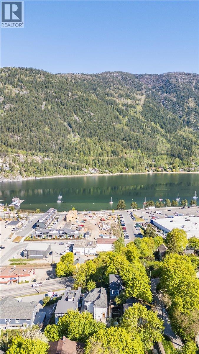 922 Front Street, Nelson, British Columbia  V1L 4C2 - Photo 5 - 10373046