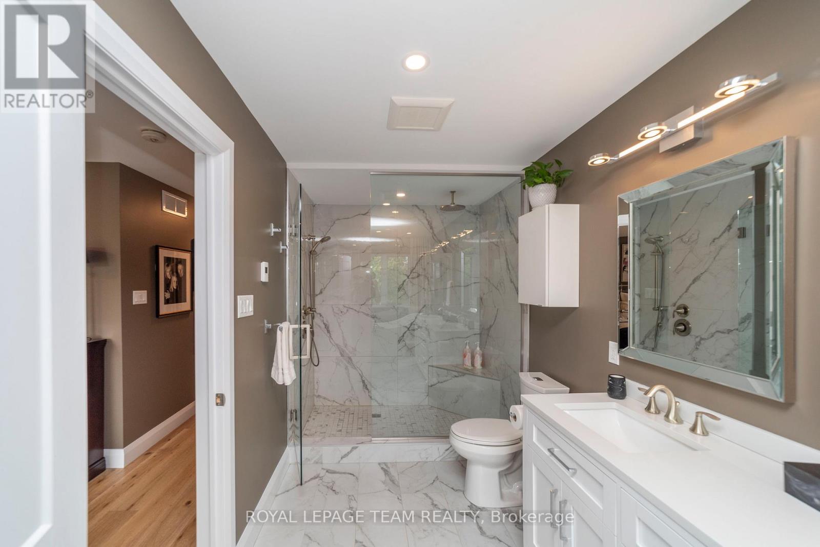 51 Aylen Avenue, Ottawa, Ontario  K2A 3P6 - Photo 22 - X12704340