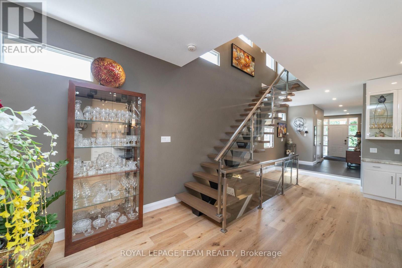 51 Aylen Avenue, Ottawa, Ontario  K2A 3P6 - Photo 16 - X12704340