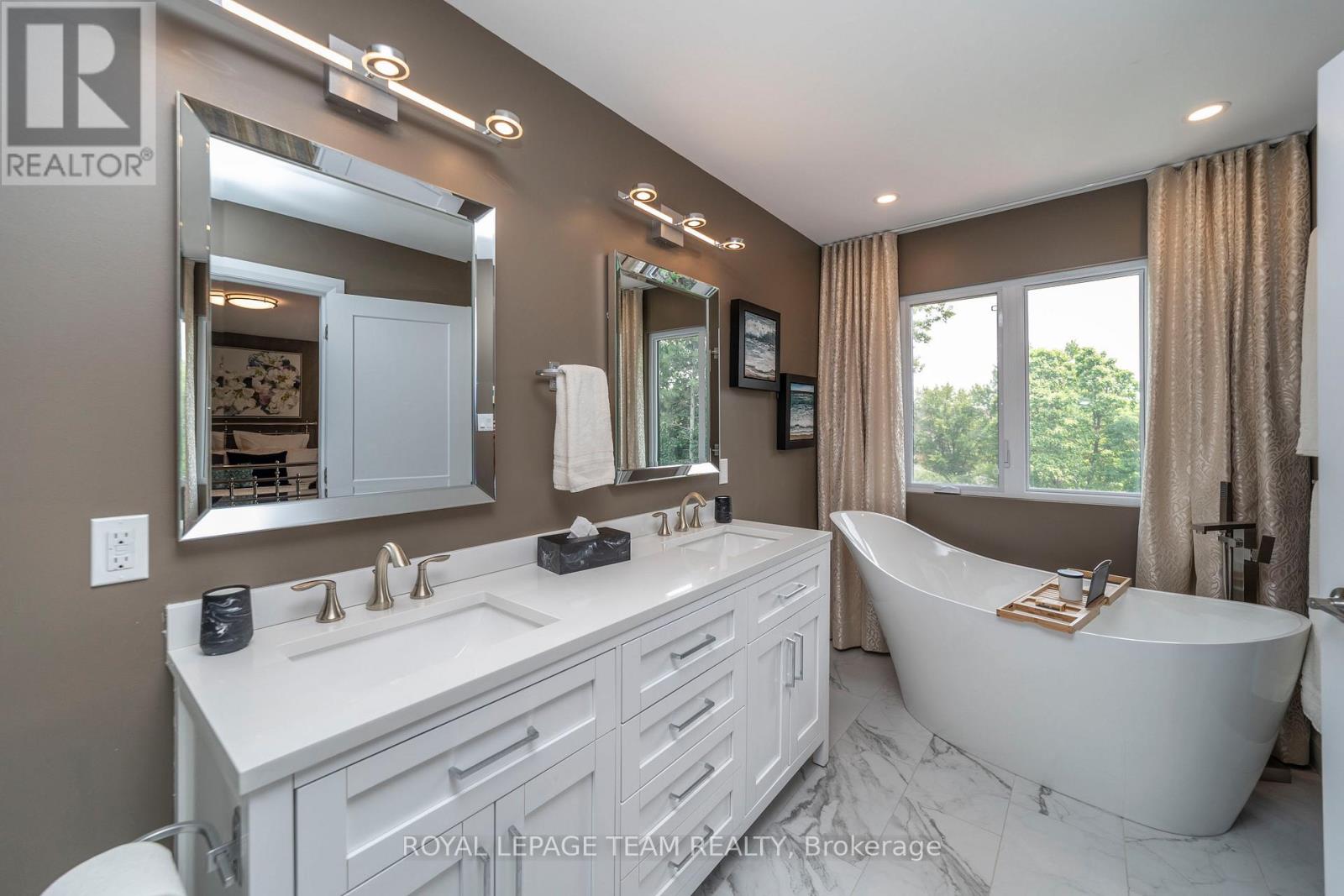 51 Aylen Avenue, Ottawa, Ontario  K2A 3P6 - Photo 21 - X12704340