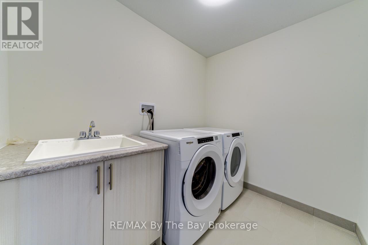 8 Federica Crescent, Wasaga Beach, Ontario  L9Z 0N6 - Photo 25 - S12704664