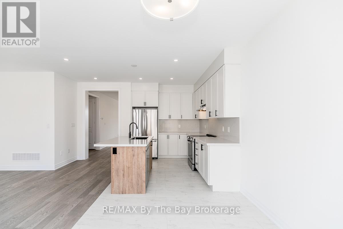 3 Rosanne Circle, Wasaga Beach, Ontario  L9Z 0N4 - Photo 14 - S12704670