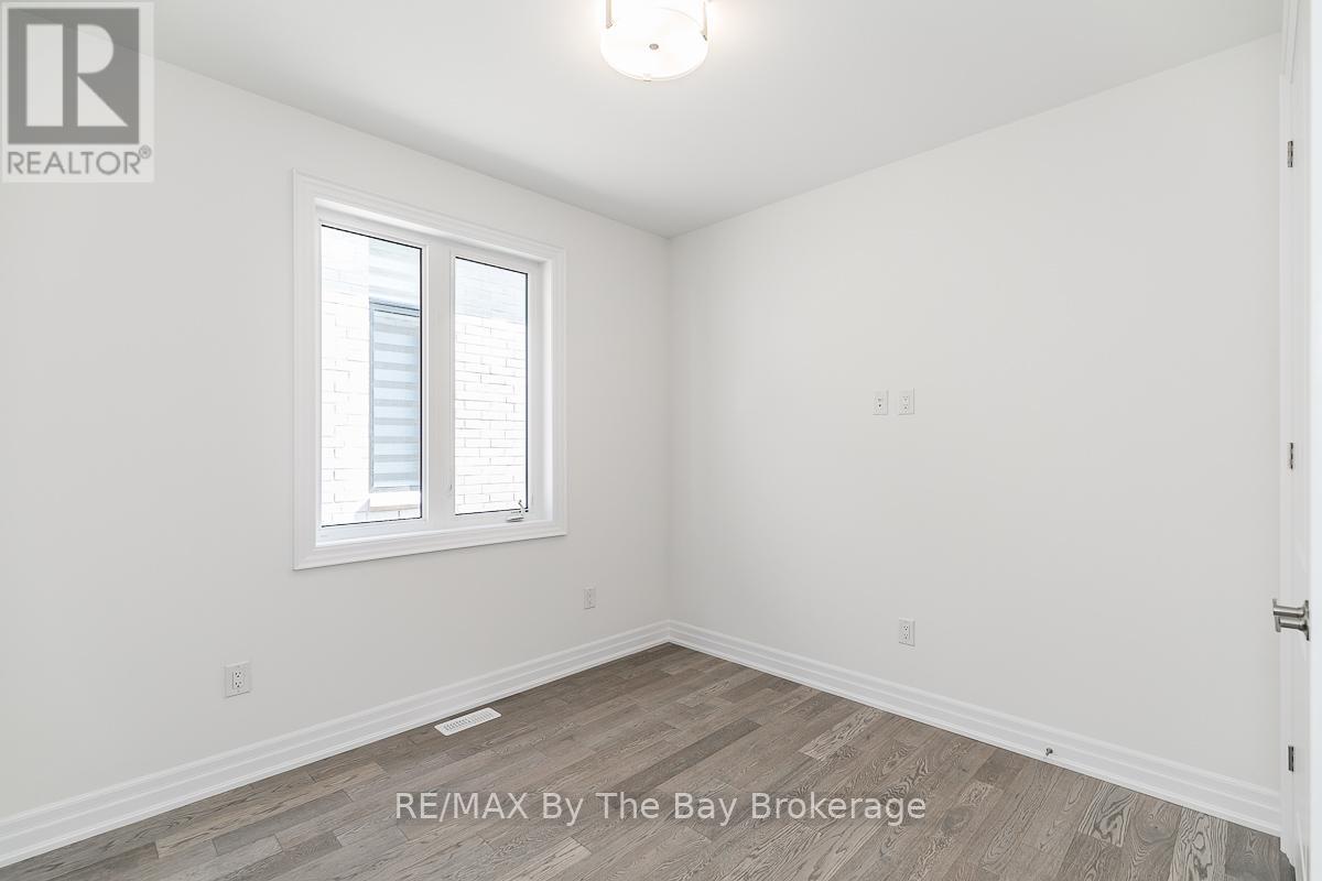 3 Rosanne Circle, Wasaga Beach, Ontario  L9Z 0N4 - Photo 18 - S12704670