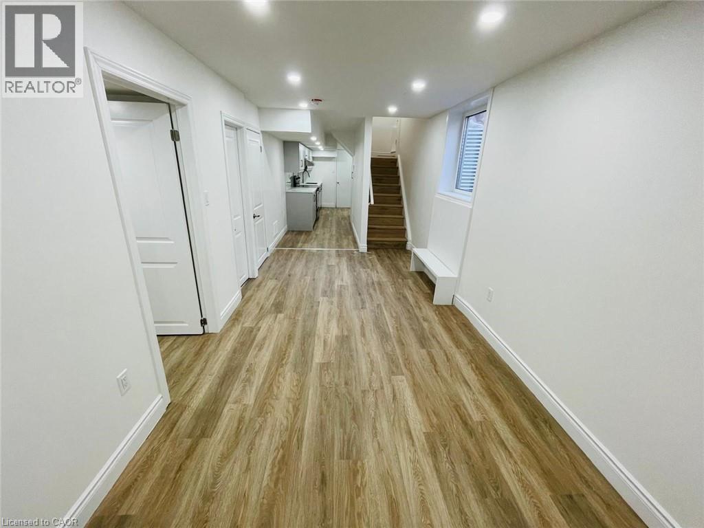 303 Oprington Place Unit# Lower, Kitchener, Ontario  N2N 3P3 - Photo 4 - 40798397