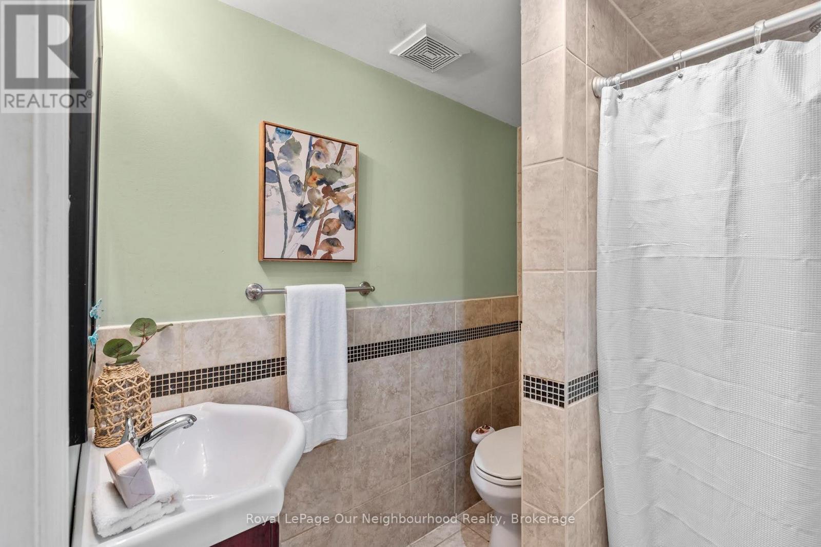 Bsmt - 144 Thickson Road N, Whitby, Ontario  L1N 3R2 - Photo 8 - E12704702