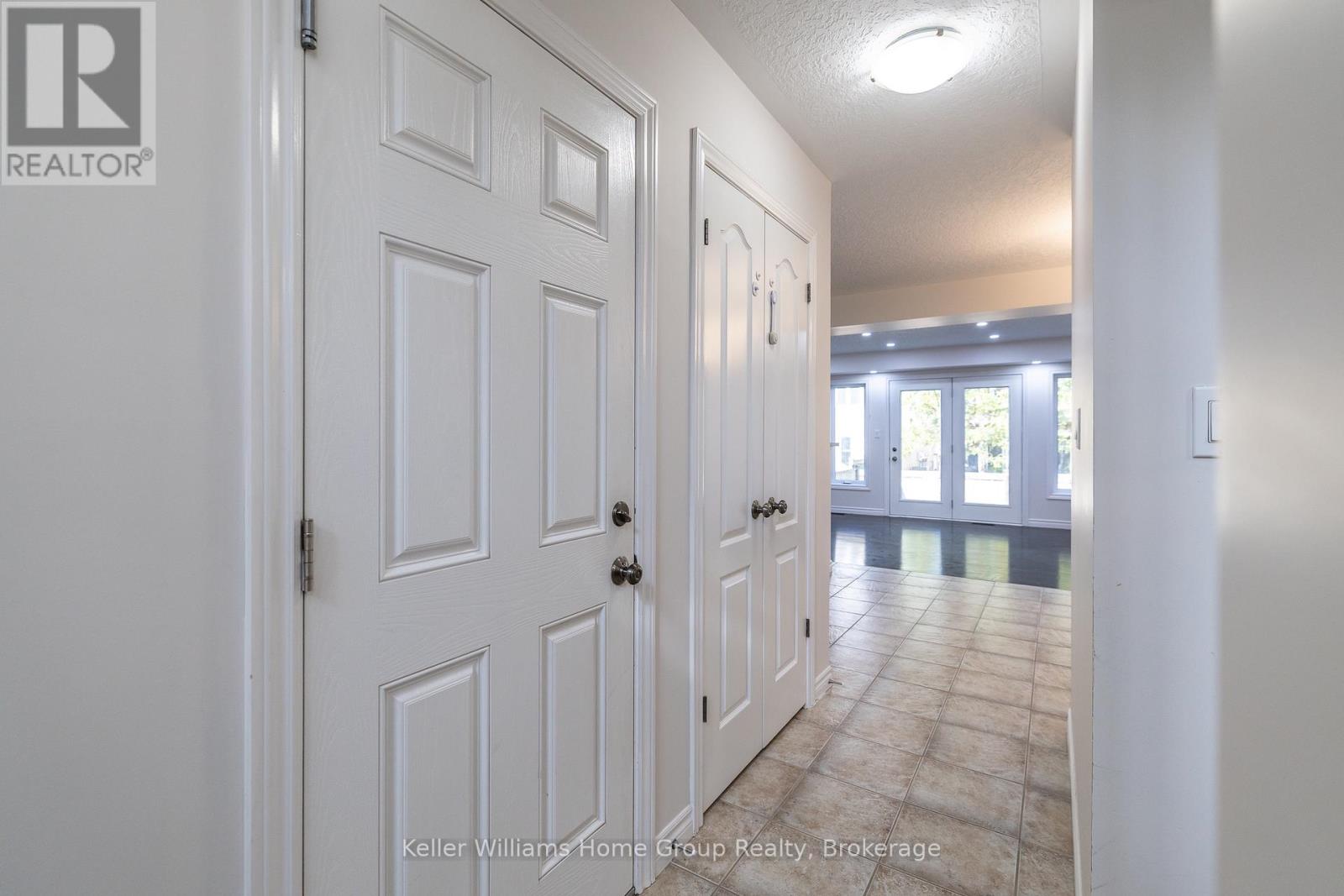 35 Amsterdam Cres, Guelph, Ontario  N1L 0G2 - Photo 4 - X12704764