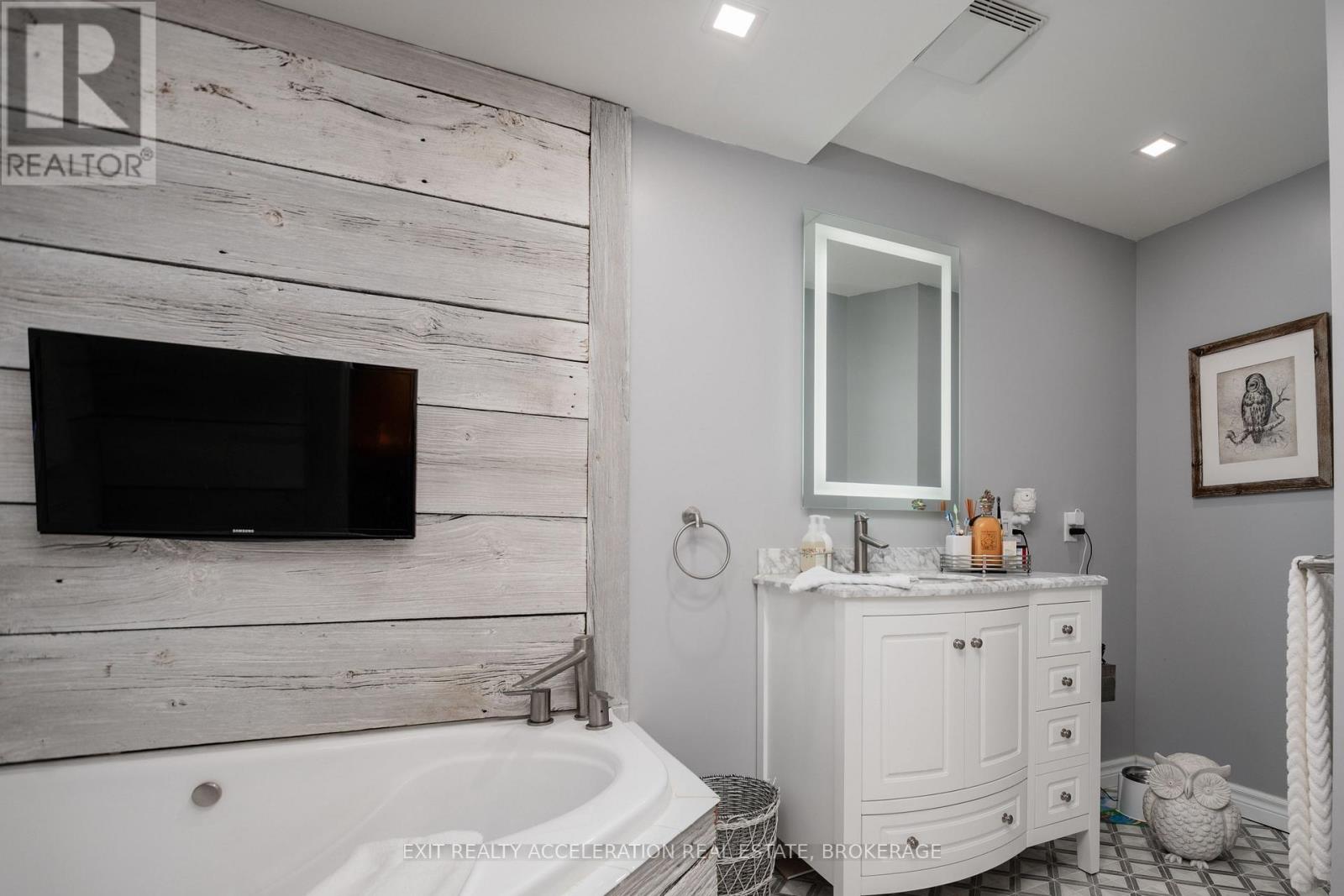 8087 County Road 2, Greater Napanee, Ontario  K7R 3K6 - Photo 32 - X12704776