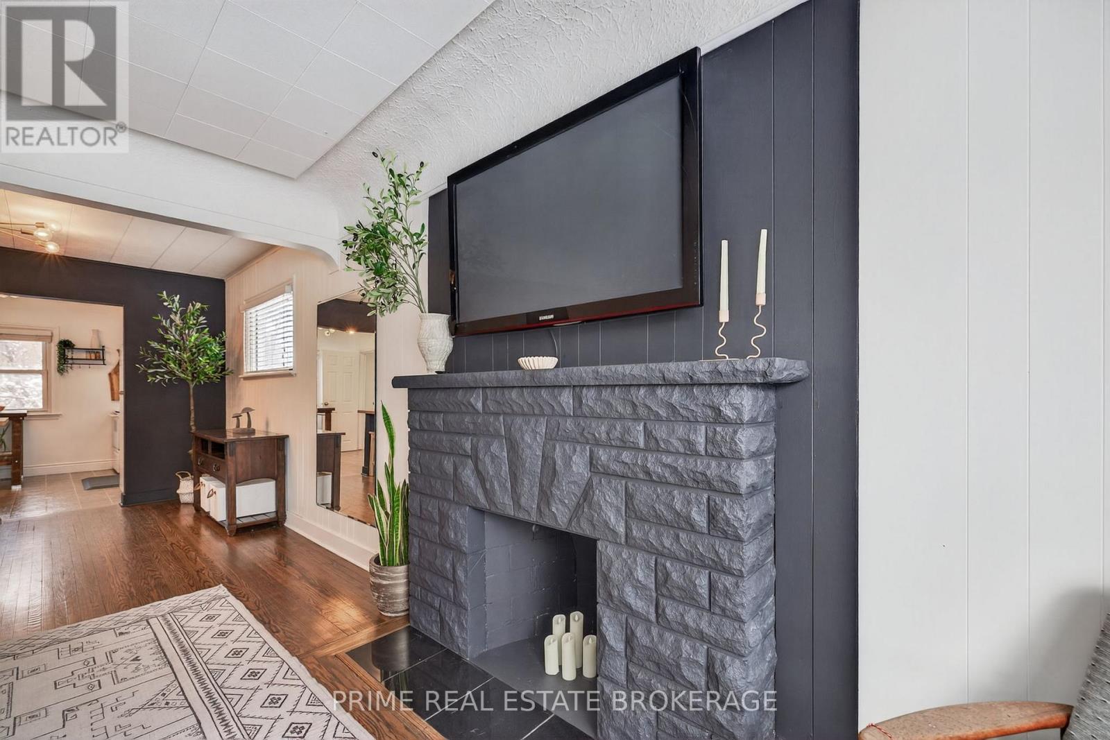 652 Percy Street, London South, Ontario  N6C 2L7 - Photo 10 - X12704732