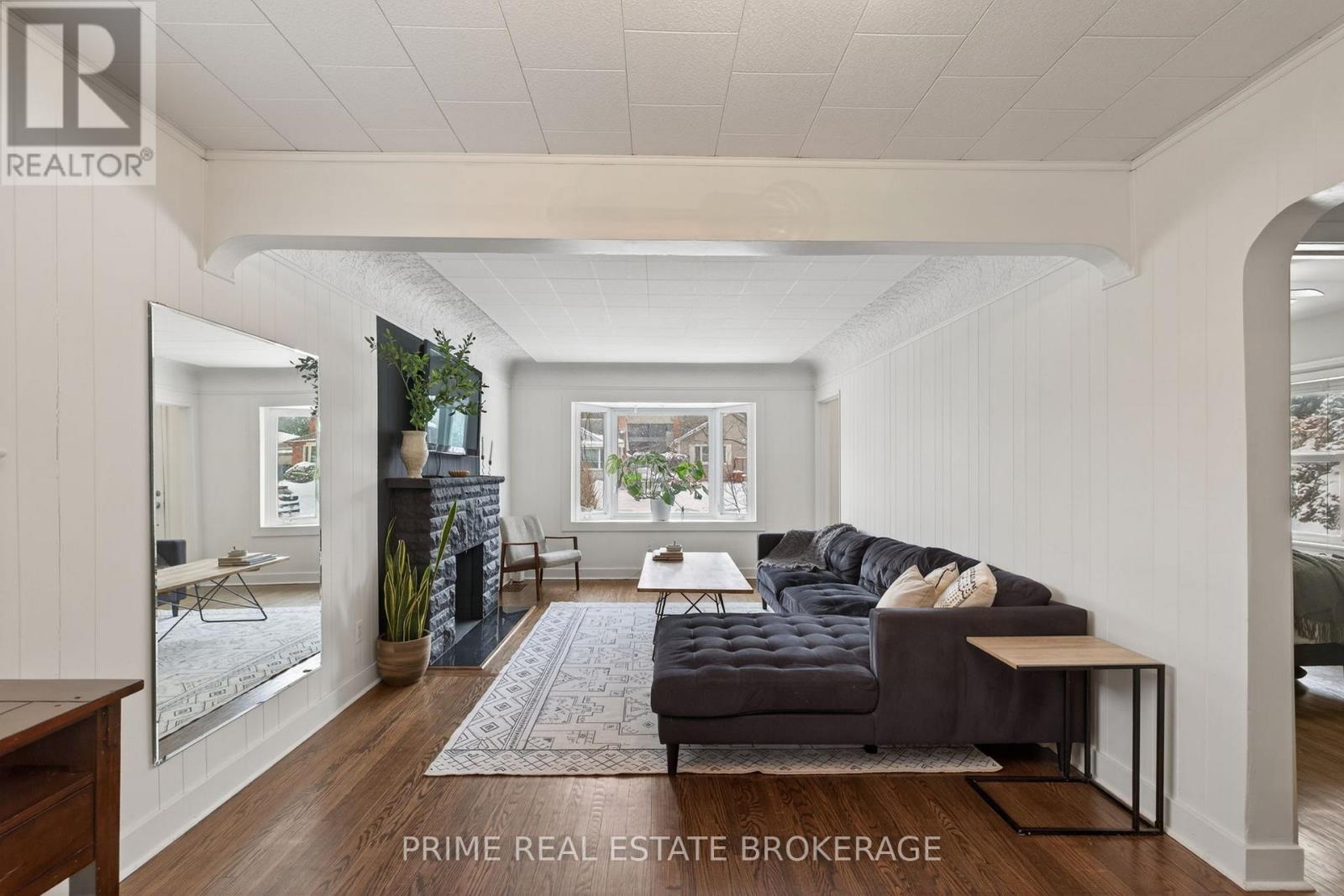 652 Percy Street, London South, Ontario  N6C 2L7 - Photo 12 - X12704732