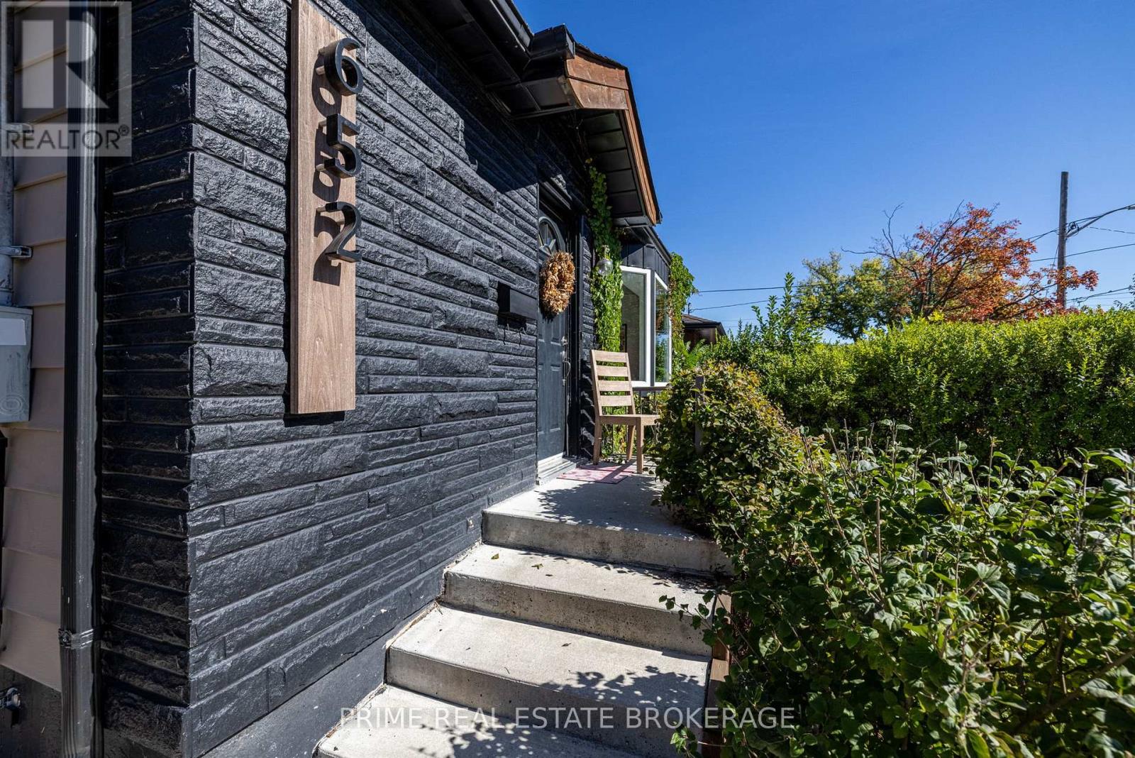 652 Percy Street, London South, Ontario  N6C 2L7 - Photo 5 - X12704732