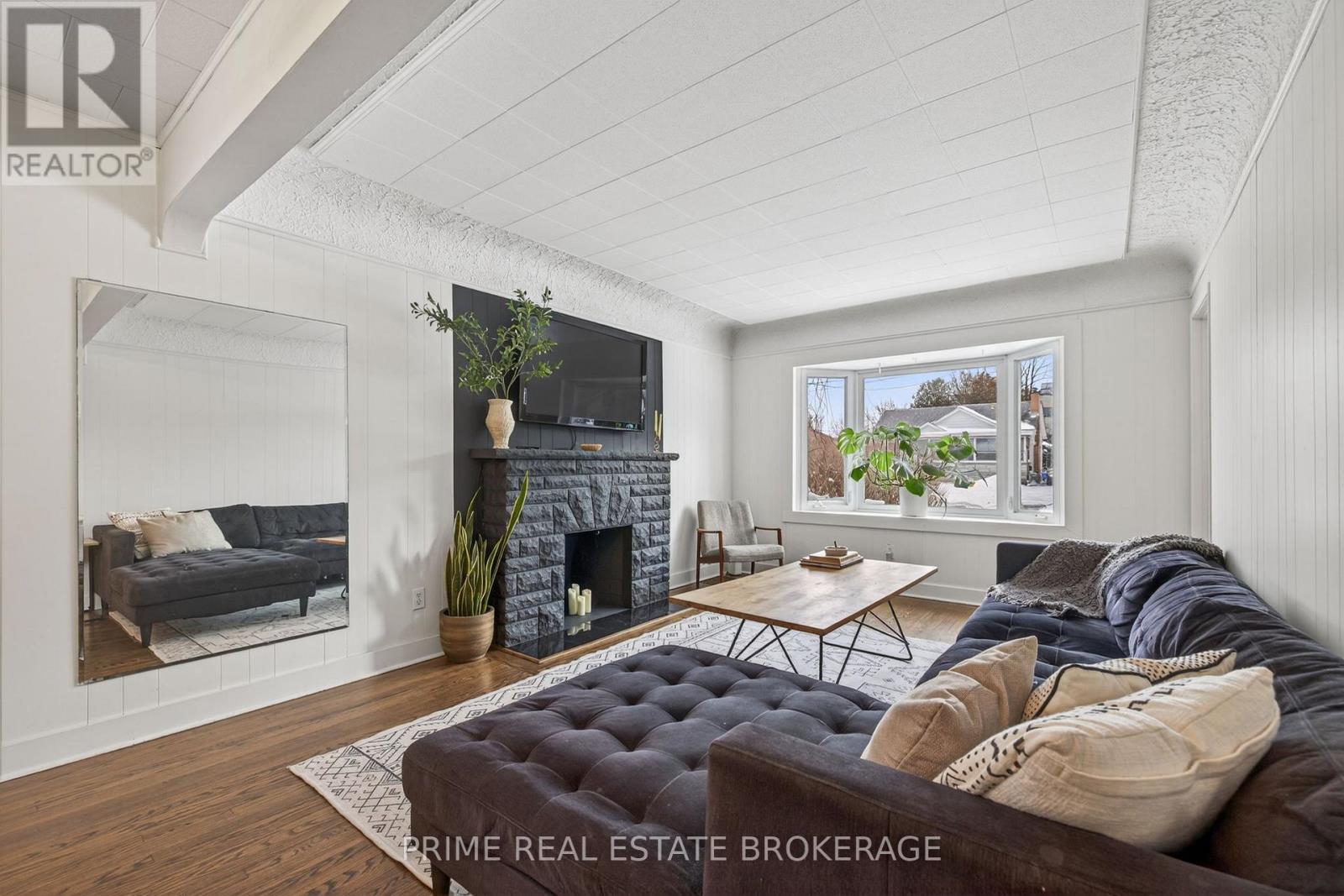 652 Percy Street, London South, Ontario  N6C 2L7 - Photo 8 - X12704732