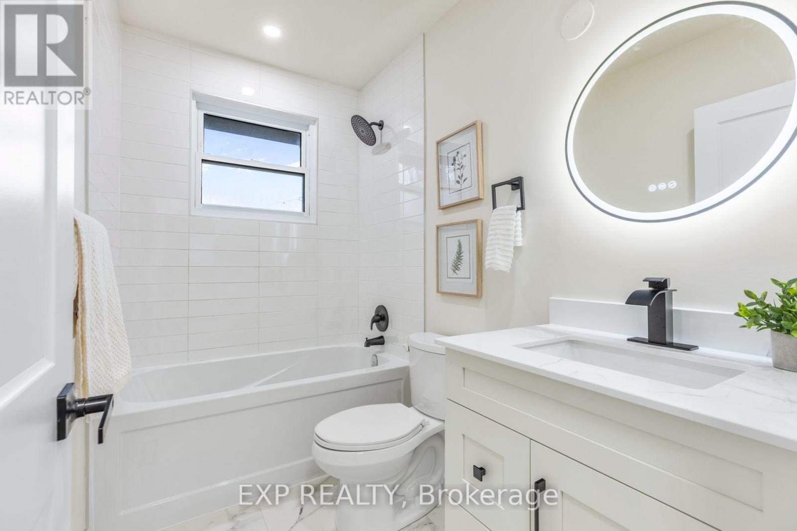 239 Commissioners Road W, London South, Ontario  N6J 1Y2 - Photo 11 - X12704770