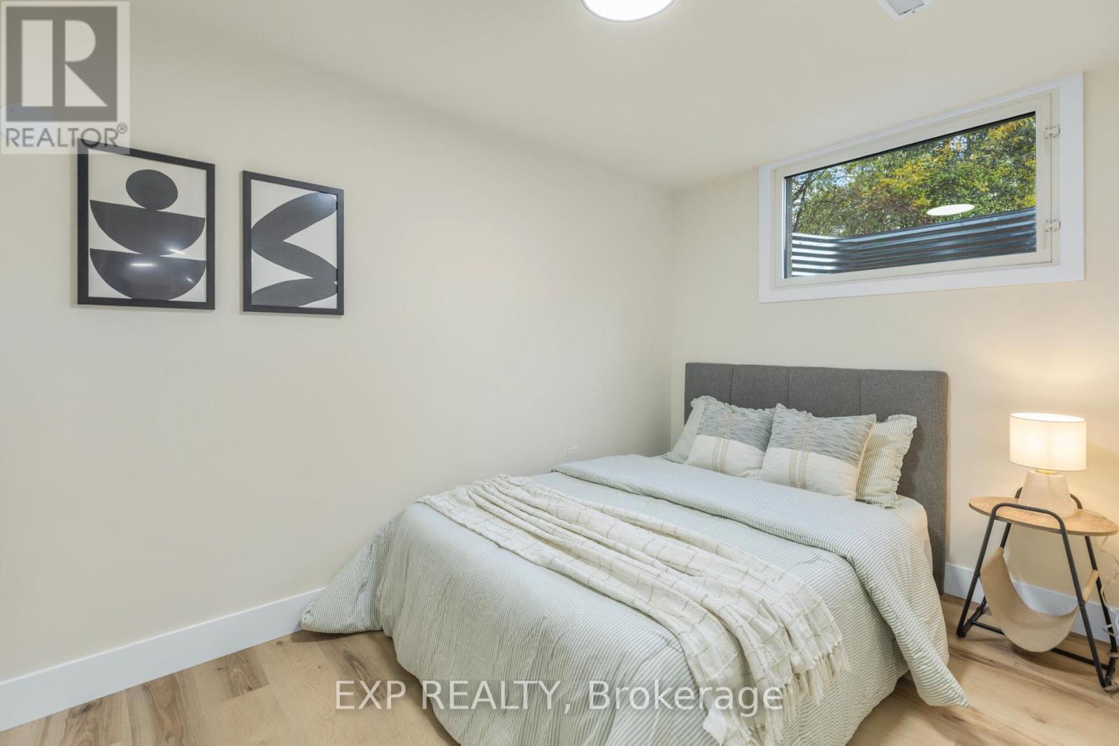 239 Commissioners Road W, London South, Ontario  N6J 1Y2 - Photo 19 - X12704770